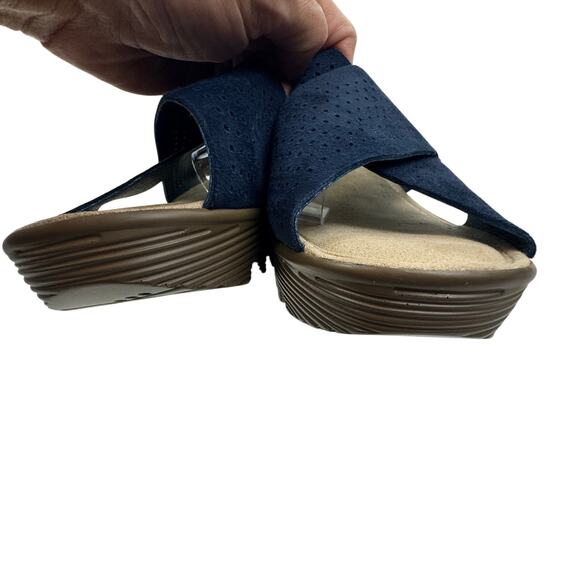 Skechers Perforated Suede Slingback Demi Wedge Comfort Sandals Women's Size 9 - Picture 2 of 9